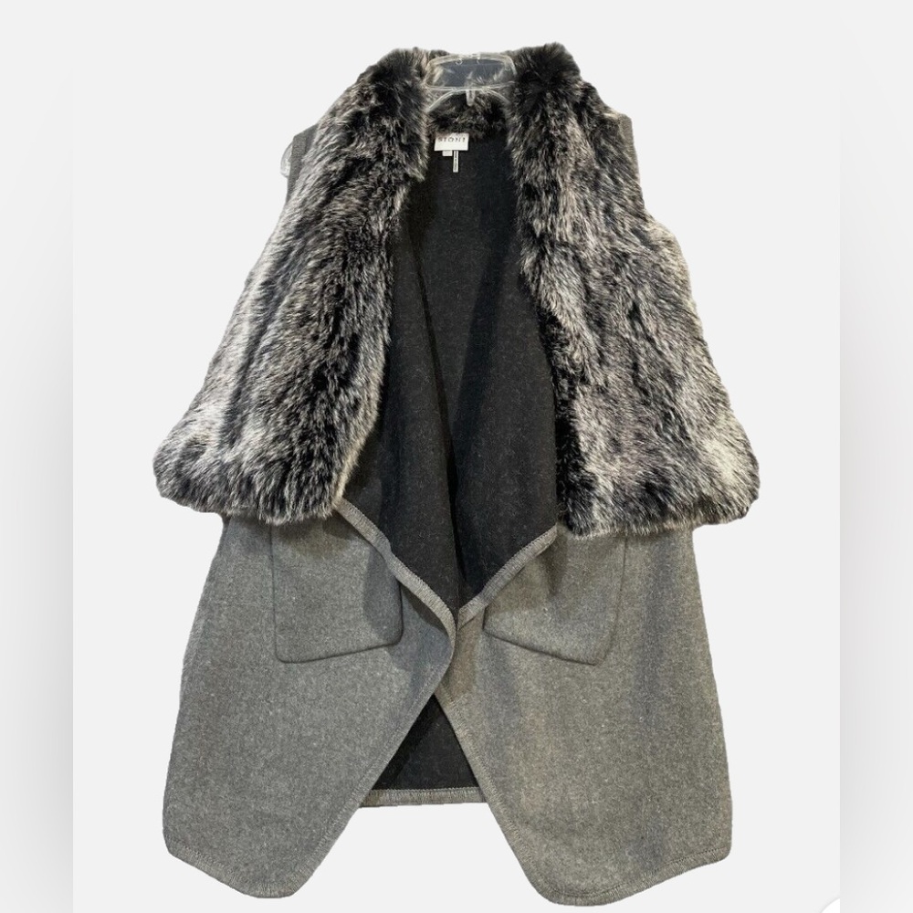 Sioni•size S/M•Shawl Vest•Faux-Fur Collar Size - Picture 2 of 8